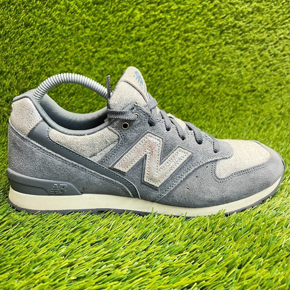 New‎ Balance 696 Womens Size 10 Gray Blue Outdoor Walking Suede Shoes Sneakers